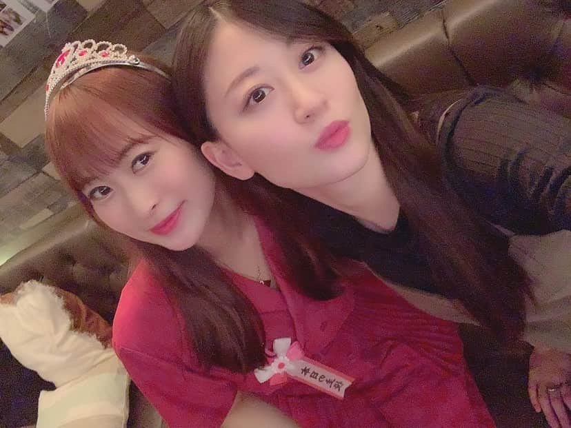 のインスタグラム：「.﻿ けいちゃん🦎💗﻿ .﻿ 可愛い飾り付けも﻿ けいちゃんセレクトだったみたい🥺💗﻿ .﻿ 嬉しい😊💗﻿ .﻿ .﻿ 動画とったんだけど﻿ 周りの声であんまり聞こえなかった😂﻿ .﻿ #誕生日 #23歳﻿」