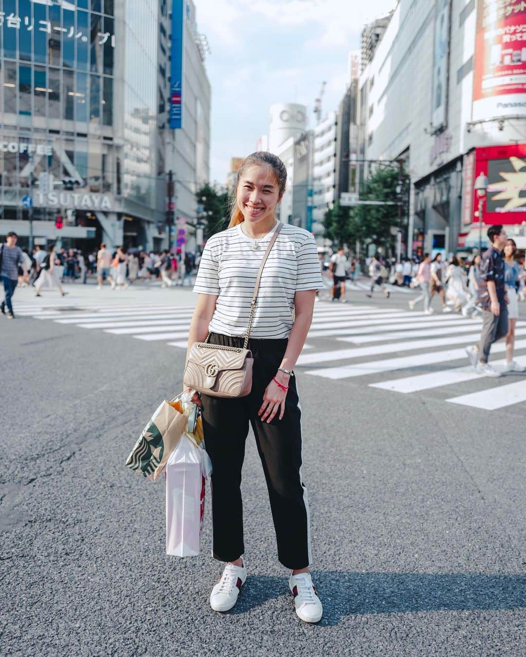ラチャノック・インタノンのインスタグラム：「🙃」
