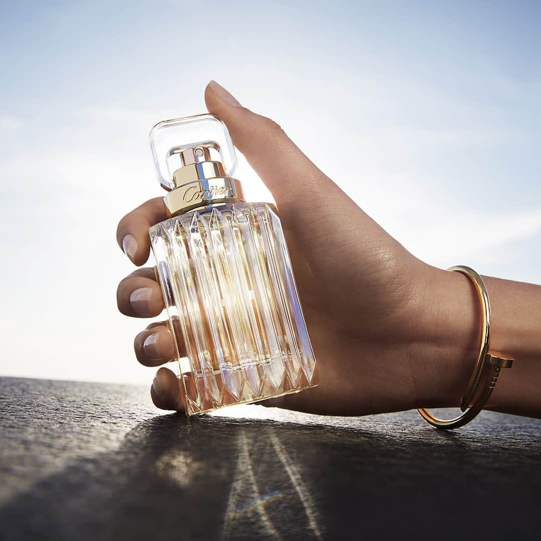 カルティエさんのインスタグラム写真 - (カルティエInstagram)「Diamond fire transposed to the olfactory realm. #CartierCarat #CartierFragrances」7月24日 21時00分 - cartier