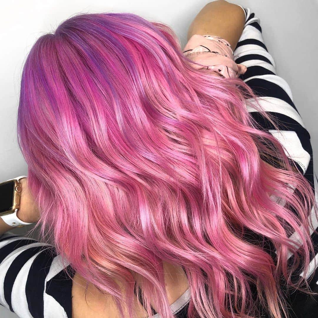 ghd hairさんのインスタグラム写真 - (ghd hairInstagram)「💗 On Wednesdays we wear pink 💗@glam.by.heather  #ghd #ghdhairpro #pinkwaves #wavyhair #pinkhairgoals #pinkhair  #pinkwednesdays」7月24日 21時00分 - ghdhair