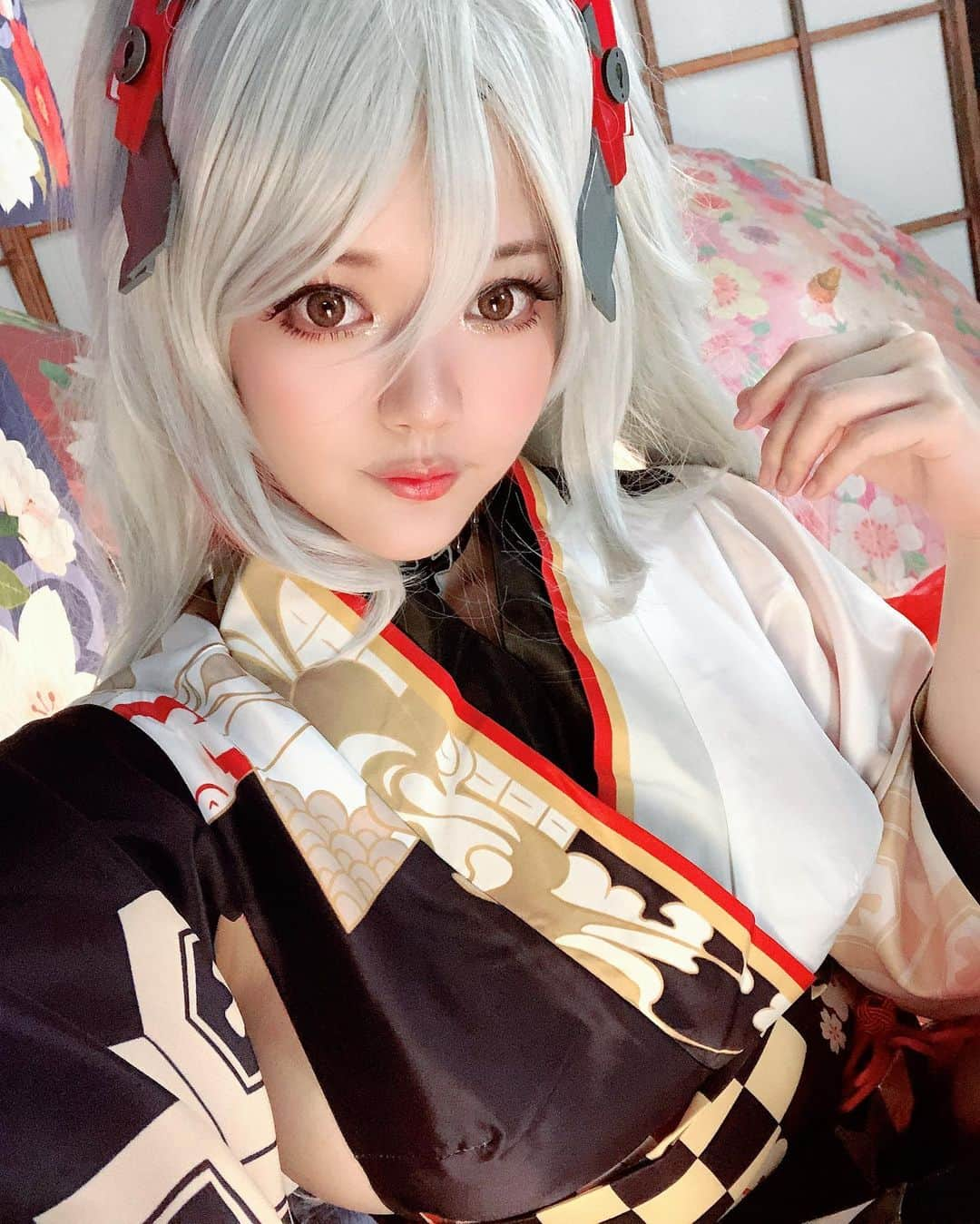 YingTzeさんのインスタグラム写真 - (YingTzeInstagram)「KMS Prinz Eugen from Azur Lane 🔥 My first IronBlood Cosplay ~ Who is your favourite Azur Lane character ?  _ It’s been awhile since my last Azur Lane cosplay ~ upcoming I have more Atago and Takao plans ! ( I have not forgotten my waifu 😂 ) _ Not streaming tonight because I’m having photoshoot ~ I’ll be streaming on Thursday - Sunday at 8pm-12 am instead. ❤️ _ #blessed #azurlane #azurlanecosplay #azurlanegame #prinzeugen #yingtzecosplay ＃アズールレーン」7月24日 21時00分 - yingtze