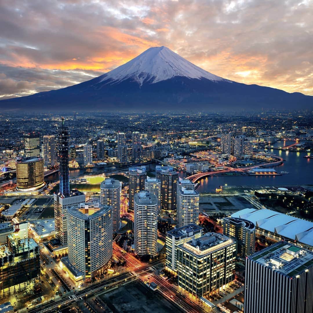 オリンピックさんのインスタグラム写真 - (オリンピックInstagram)「😍 Gorgeous view! Only #1YearToGo to @tokyo2020 #Tokyo2020」7月24日 21時05分 - olympics