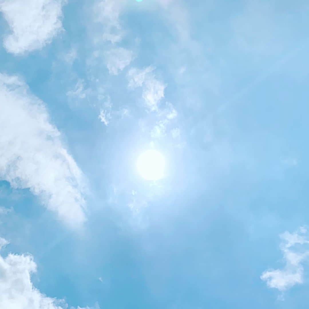 川田御早希さんのインスタグラム写真 - (川田御早希Instagram)「関東も梅雨明けカウントダウン  #梅雨の晴れ間 #太陽の光を浴びる #引き寄せ #上機嫌 #いい気分 #今幸せでいよう #今を楽しむ #お天気に感謝」7月24日 21時06分 - misaki_kawada