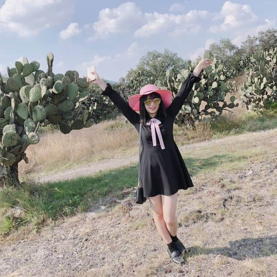 野中美希さんのインスタグラム写真 - (野中美希Instagram)「Looooove MEXICO🇲🇽 Hi oversea fans!  #ちぇる #野中美希 #モーニング娘19 #morningmusume19 #メキシコ #hello #サングラス #笑笑 #毎日 #海外 #いきたいなあ #でも #日本も #大好き #最近 #ちぇるコーデ #やってないので #近々 #やります #どういうのがいいかな」7月24日 21時18分 - miki_nonaka.official