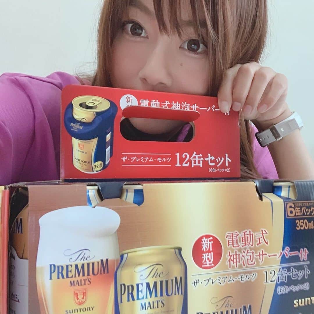 晴山由梨さんのインスタグラム写真 - (晴山由梨Instagram)「おすそ分けしたタチウオがビールになって返ってきた😍しかも電動サーバー付き✨  #プレミアムモルツ #神泡 #電動サーバー」7月24日 21時19分 - hareyama_yuri