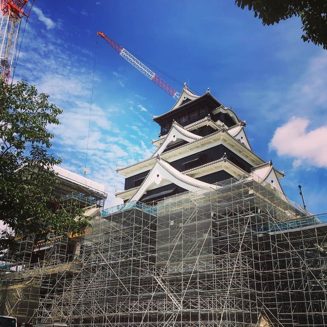 熊本城さんのインスタグラム写真 - (熊本城Instagram)「#熊本城 #大天守 #kumamotocastle #熊本 #kumamoto #日本 #japan #城 #castle #天守閣 #地震 #earthquake #japantrip #復旧 #復興 #reconstruction #梅雨明け」7月24日 21時40分 - kumamoto_castle