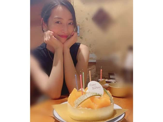 上西恵さんのインスタグラム写真 - (上西恵Instagram)「なつひさんのお誕生日お祝いの時の写真☺️❤️ ⠀ ⠀ 稽古で悩んでいたら、アドバイス下さったり… 優しくて、面白くて、綺麗で最高すぎるお姉さま☺️❤️ ⠀ #上野なつひ さん #小島藤子 ちゃん #高見奈央 ちゃん」7月24日 21時48分 - jonishi_kei