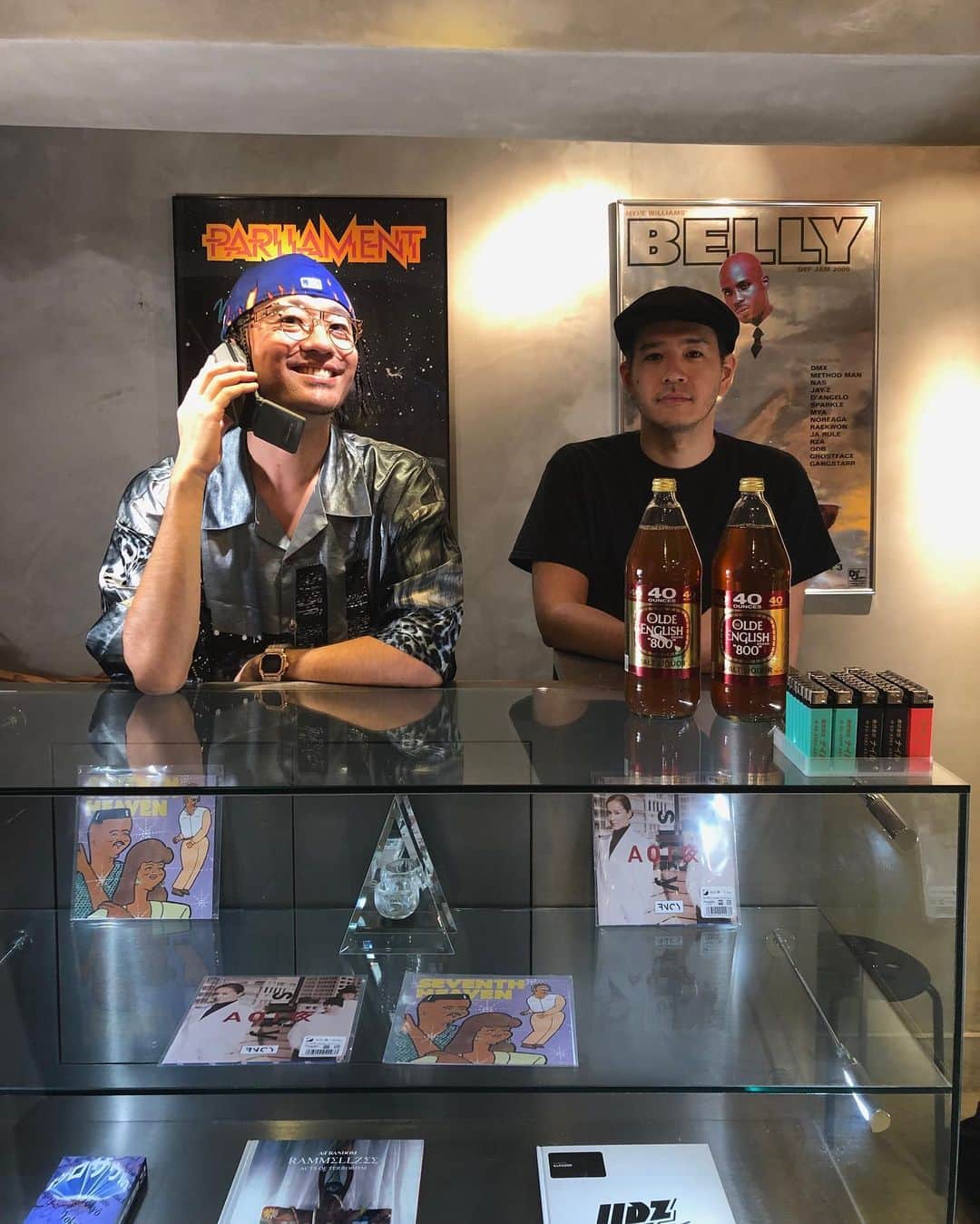 ZEN-LA-ROCKのインスタグラム：「皆様🗣🗣🗣 最新のFNCYのMVにDONSTAさん出演してるの気が付きました？？ 今回の助演男優賞ですすす㊗️ 感&謝🤝 . . . #fncy #zenlarock #djdonsta #threepeeboys #nemes」