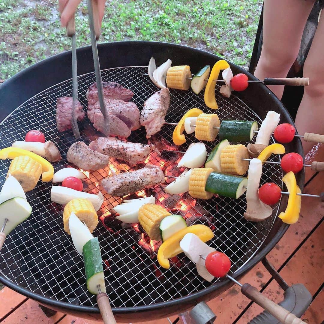 田中菜津美さんのインスタグラム写真 - (田中菜津美Instagram)「やっと夏らしいことした😊 BBQ🍖💕 . 何もお手伝いしなくてお姉さん組に怒られました✌🏻🤣 #ootd #福岡 #bbq #バーベキュー #アウトドア #夏 #自然」7月24日 22時10分 - natsumitanaka_0810