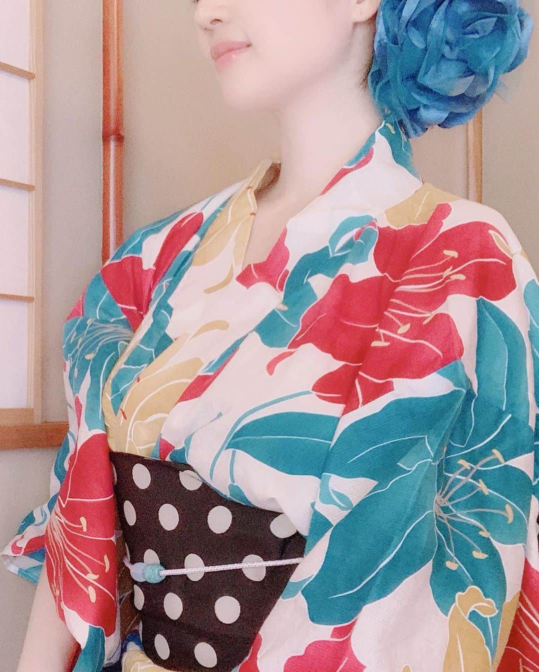 森下悠里さんのインスタグラム写真 - (森下悠里Instagram)「大好きママ友達と浴衣ランチ👘🎐✨ - 最近 浴衣にハマって10着位購入したよ💓 - #浴衣 #ランチ #yukata #kimono #restaurant #tokyo #japan #traditional #style」7月24日 22時17分 - yuurimorishita
