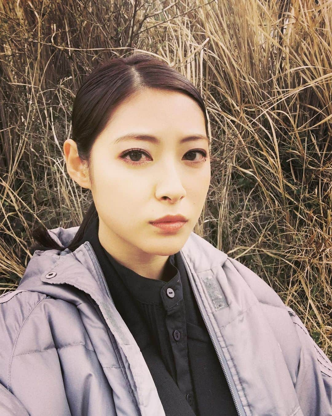 瀧本美織さんのインスタグラム写真 - (瀧本美織Instagram)「ご視聴ありがとうございました！まだまだ寒い時期の撮影でした。懐かしや…出逢いに感謝です😊 #仮面同窓会#ブラック美郷#73分け」7月24日 22時39分 - mioritakimoto_official