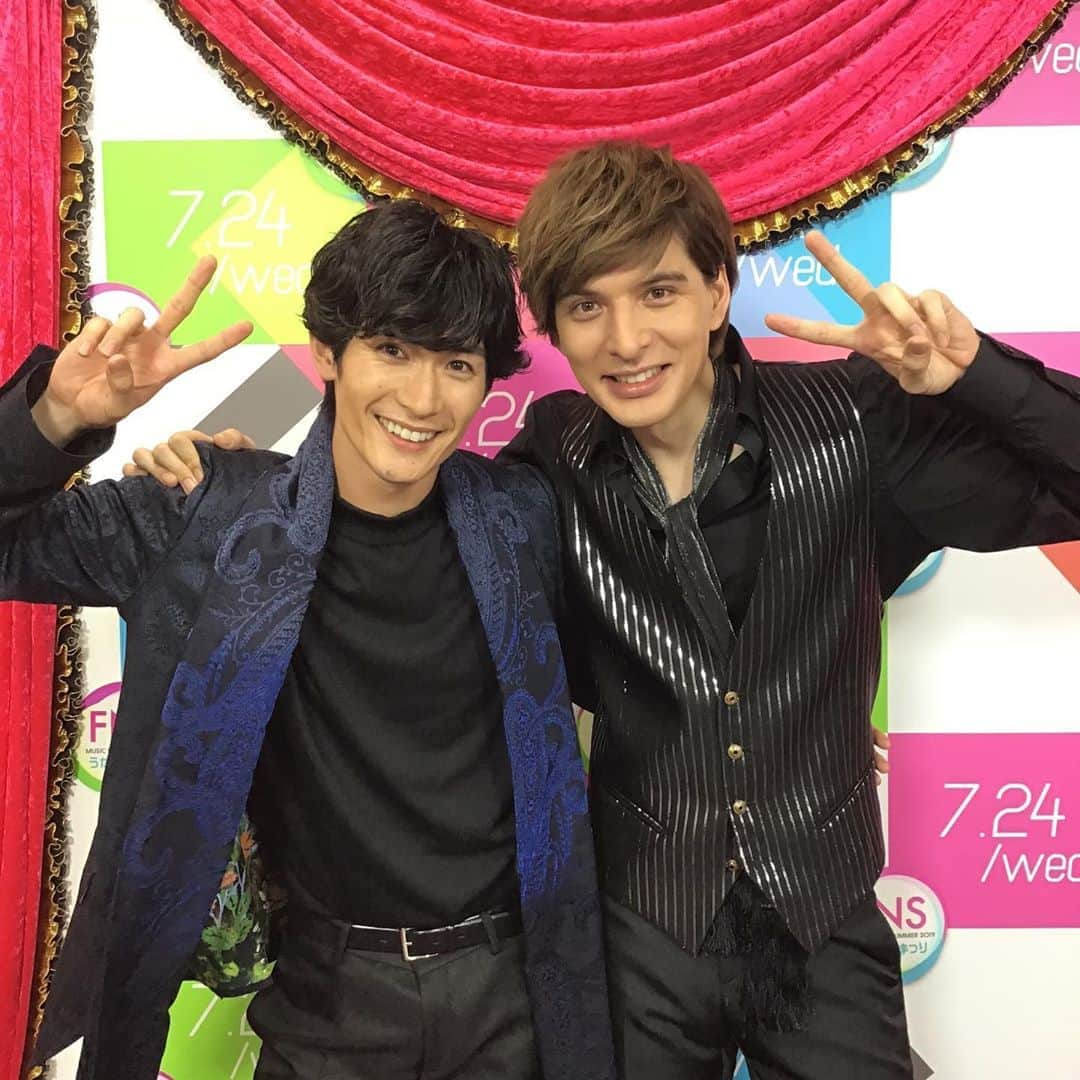 フジテレビ「FNS歌謡祭」さんのインスタグラム写真 - (フジテレビ「FNS歌謡祭」Instagram)「#FNSうたの夏まつり 放送中！  三浦春馬さんお疲れさまでした✨ 仲良しの城田優さんと📸🙌🏻 #三浦春馬 #城田優 #TWOWEEKS #FNSうたの夏まつり」7月24日 22時31分 - fns_kayosai