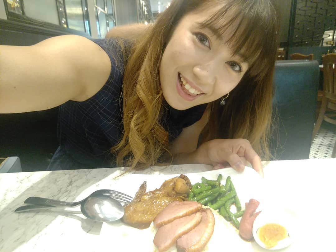 才木玲佳さんのインスタグラム写真 - (才木玲佳Instagram)「yey! hong kong food in singapore...haha😋」7月24日 22時41分 - saikireika
