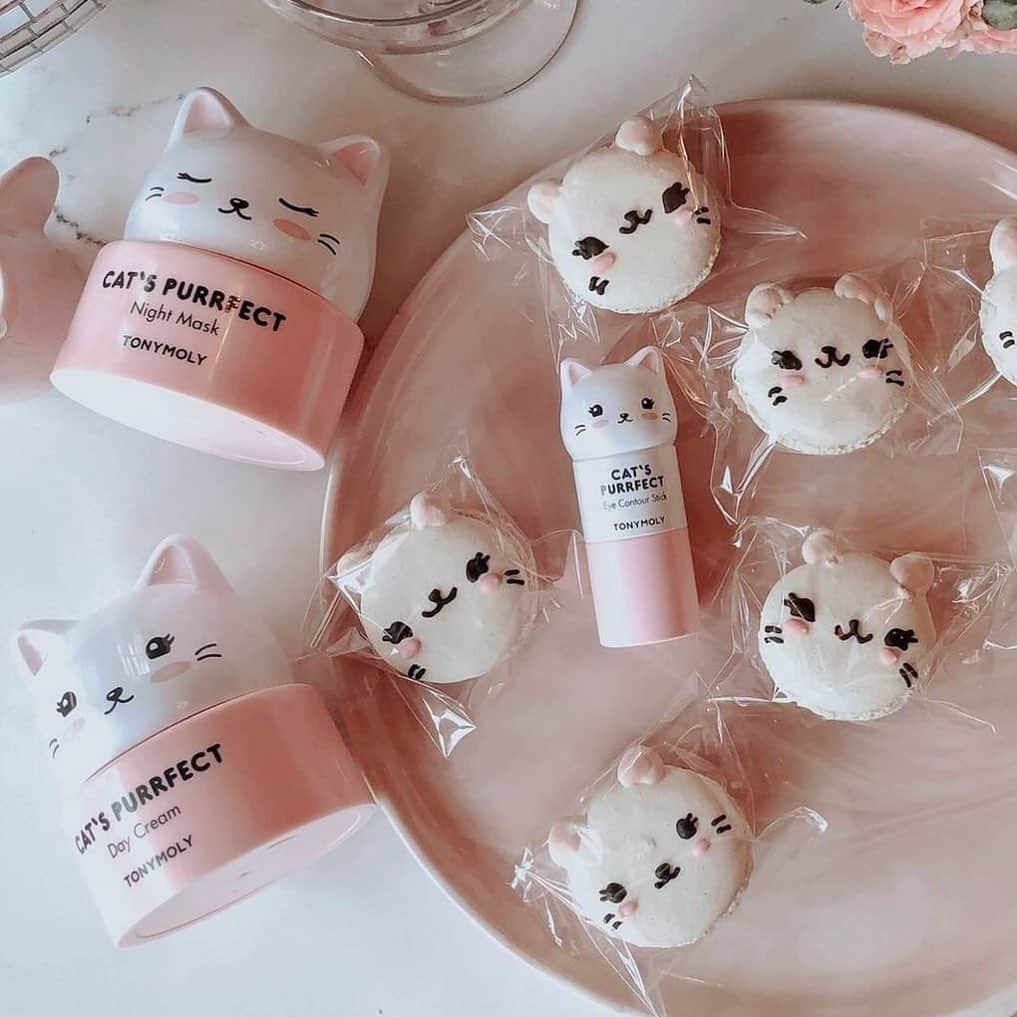 TONYMOLY USA Officialさんのインスタグラム写真 - (TONYMOLY USA OfficialInstagram)「Purrfect morning with our kitties.😽💕 Available exclusively at #ultabeauty #urpurrfect #xoxoTM #TONYMOLYnMe // 📸:@sheilacwh」7月24日 22時58分 - tonymoly.us_official