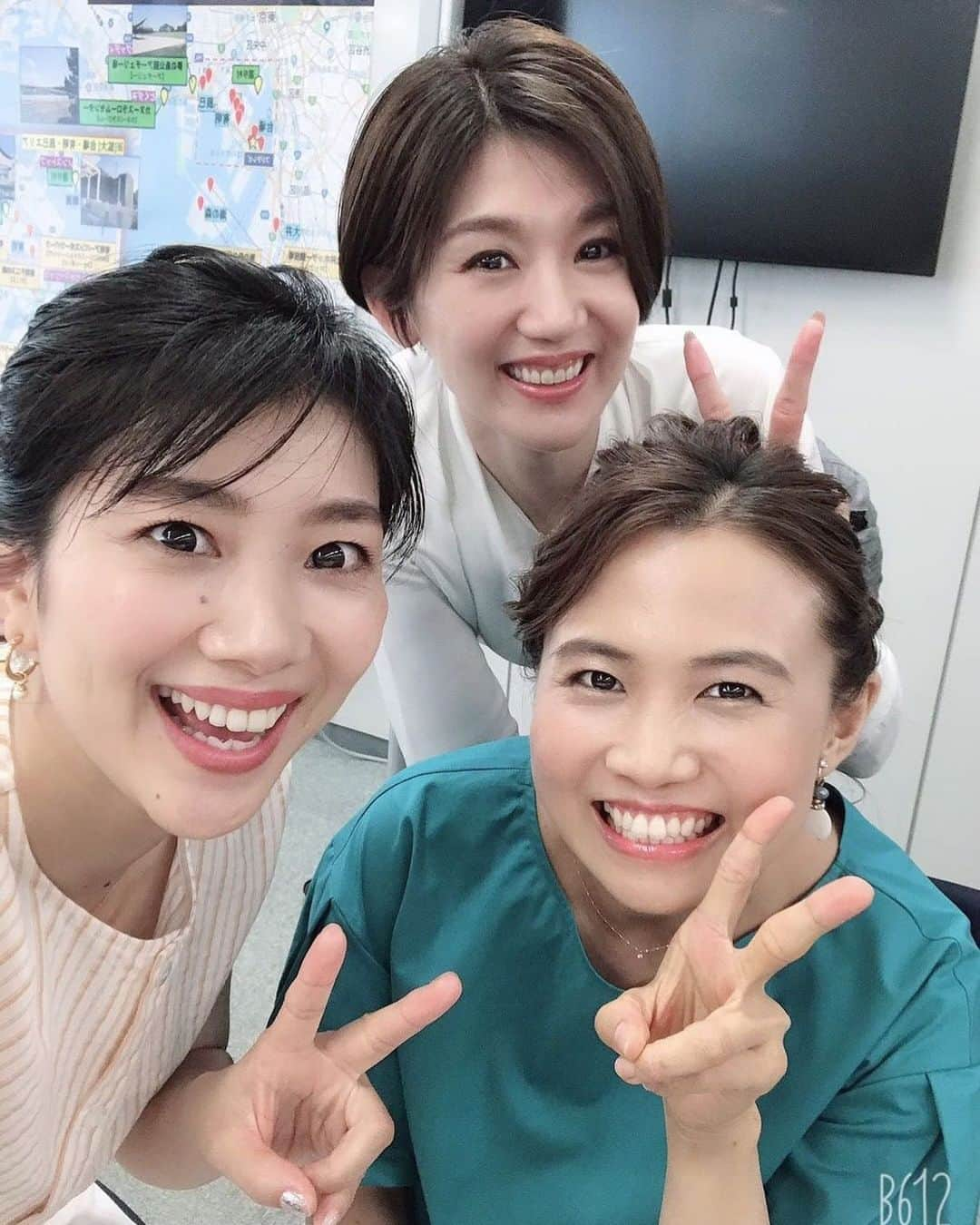 栗原恵さんのインスタグラム写真 - (栗原恵Instagram)「🌰 東京オリンピックまであと1年‼︎ ・ ・ 素敵な方々とご一緒させていただきました♡ ・ ・ 潮田さんはキラキラされてて とにかく美しかった…🥺✨ ・ ・ さやかちゃんはとっても可愛くて 周りにはいつも笑顔が溢れてる🥰 ・ ・ #フジテレビ #生放送」7月24日 23時02分 - megumi_kurihara_official