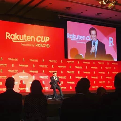 ジュリアーノ・ベレッチさんのインスタグラム写真 - (ジュリアーノ・ベレッチInstagram)「Aqui no Japão, speech para autoridades e convidados da Rakuten. Futebol, Barça, valores, educação. “No esporte e na vida, para ser campeão é preciso treinar como um campeão.” @fcbarcelona @barcalegends #embaixador #belletti #barça #fcb (costume: @ricardoalmeidaoficial )」7月24日 23時28分 - julianobelletti