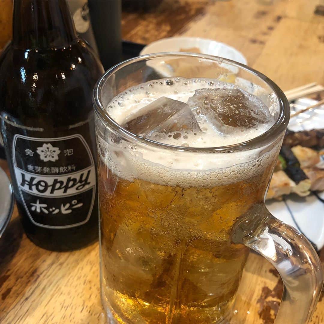 Princess M Classicのインスタグラム：「Princess M Classic のボギーです。 今日は2回目の栃木出張、上野泊まりです。  ホッピーって初めて？飲んだかも。 焼酎で割るんですね！ 焼酎をナカ、ホッピーを外と呼ぶ。。 関西では言わない気がする。 美味しかったです！！ またこの町名が今だに読めない、、 ごと？ ミタラ？ オカチ？😄 明日も元気で頑張りましょう！🙌 #antique  #アンティーク  #上野  #栃木  #ホッピー  #ソトとナカがわかるとベテラン ？ #御徒町  #宇都宮餃子食べた」