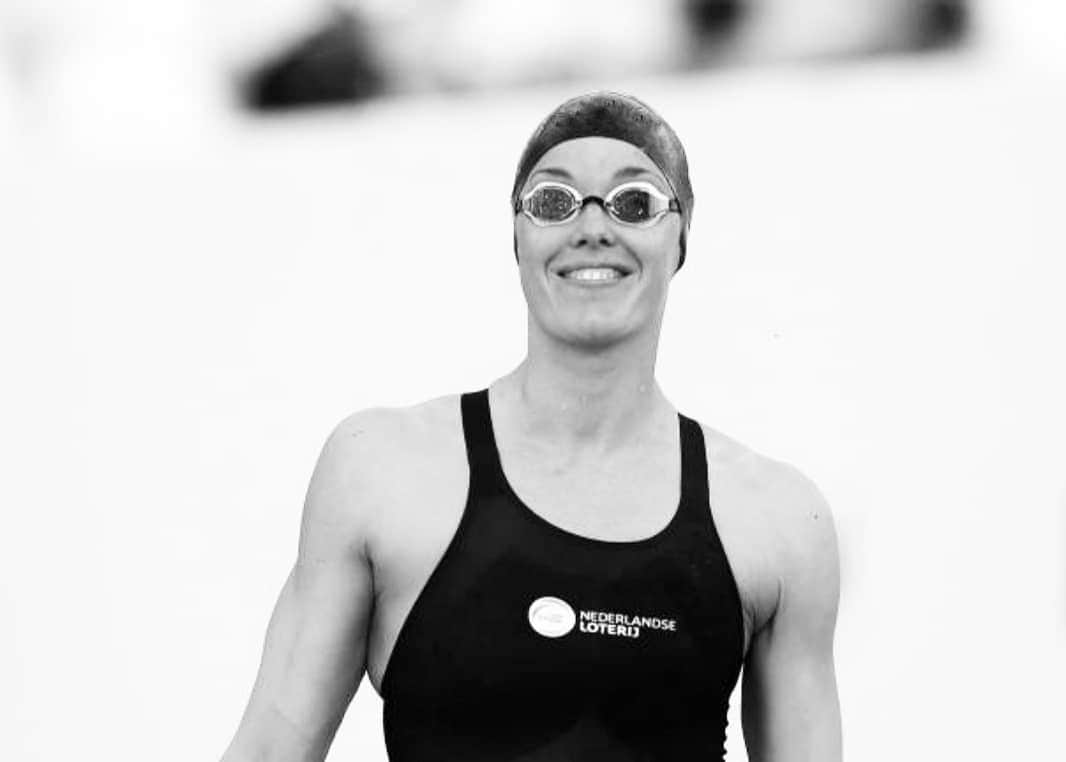 フェムケ・ヘームスケルクのインスタグラム：「We swam our hearts out, swam a big national record but we got DSQ. 💩 Happens. But never let that take your smile away! . .  Tomorrow is a new day. 100m free 🔥🤗 . . . #Relay #Gwangju2019 #TeamNL」