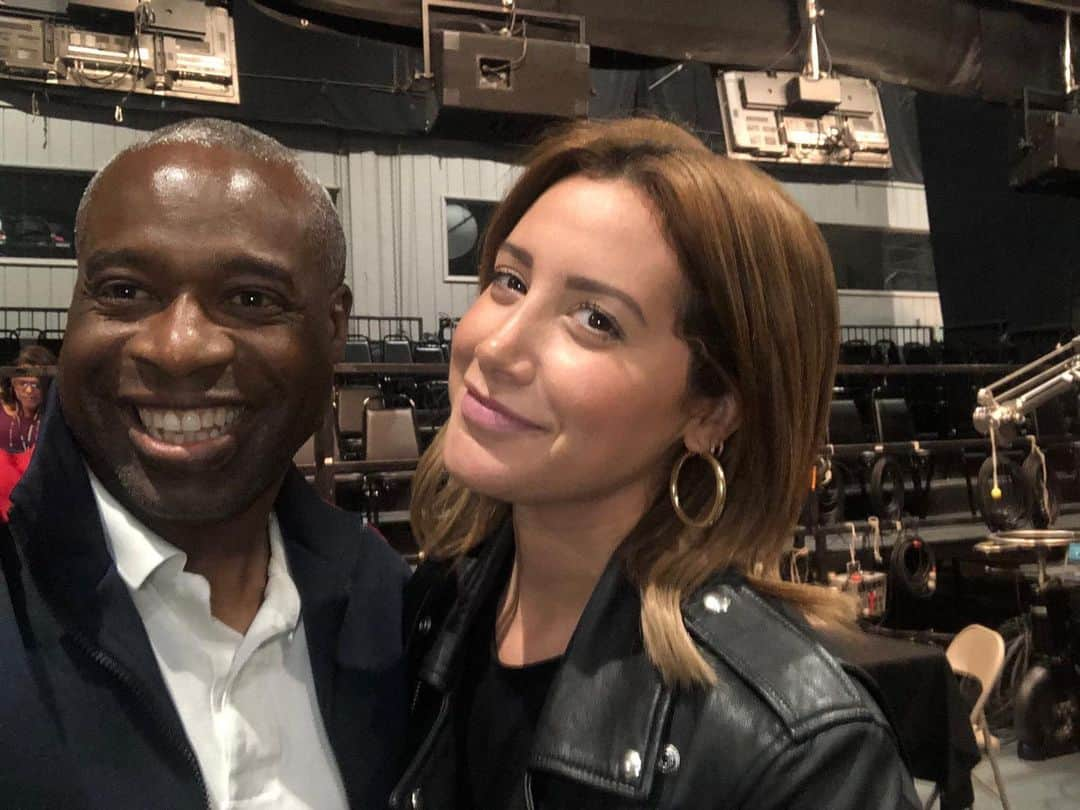 E! Onlineさんのインスタグラム写真 - (E! OnlineInstagram)「Mr. Moseby and Maddie have reunited, which means life is 𝓼𝓾𝓲𝓽𝓮. ✨ (📷: Twitter)」7月25日 5時10分 - enews