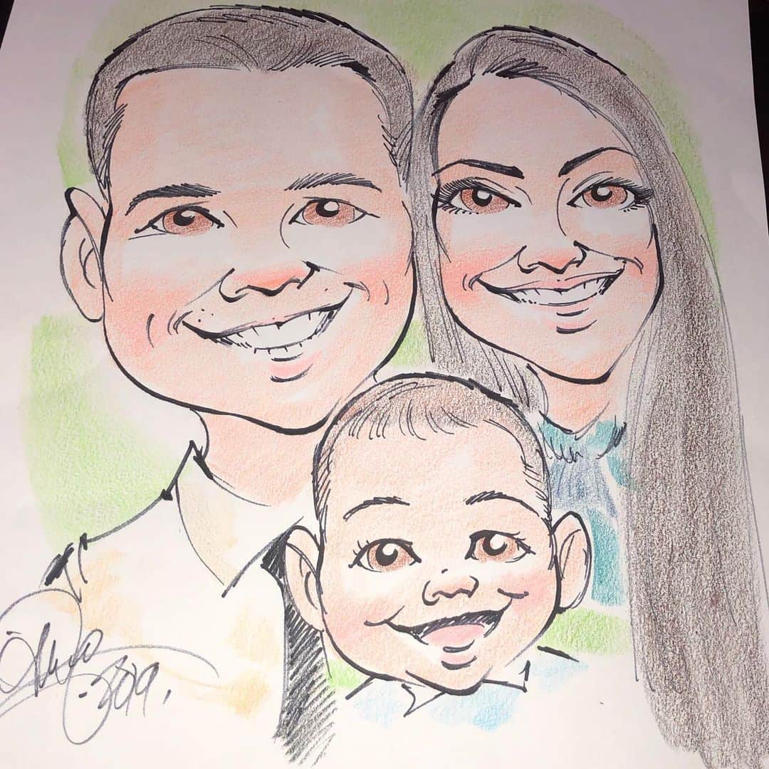 ディーナ・ニコール・コルテーゼのインスタグラム：「Cartoon Family 💙❤️💙 #cjsbaptism the caricature at Christopher Johns baptism was amazing #family #caricature」