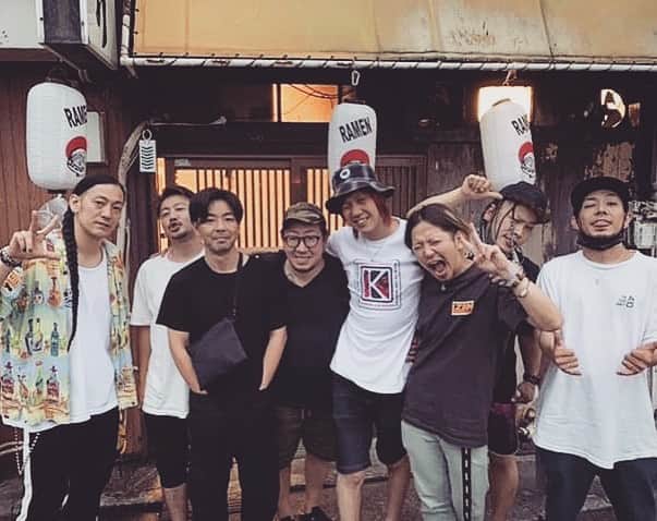 KAI_SHiNEのインスタグラム：「0721 GATE 21th Anniv.🎊 @WAKAYAMA GATE🍥✨ Thanxxx‼︎🔥🔥🔥 2発目はノクモンと🐵🎶 次はOGA‼︎‼︎🤘👹🔥🔥 #yamaarashi #knockoutmonkey  #live #life #vibe #mixture #rock  #band #wakayama #gate #山嵐  #感謝 #朝 #jp」