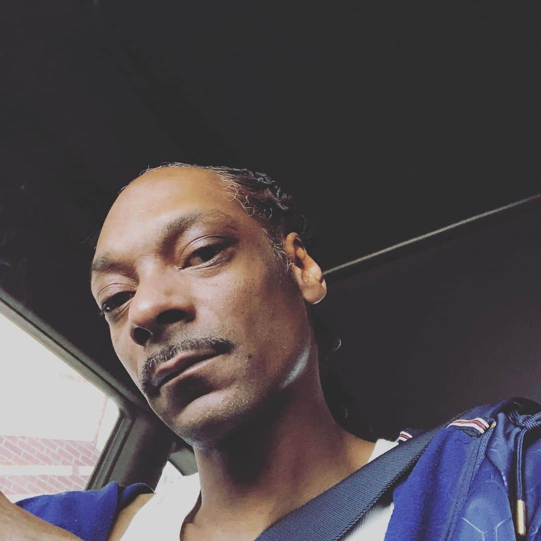 スヌープ・ドッグさんのインスタグラム写真 - (スヌープ・ドッグInstagram)「City. Boy. Glow」7月25日 0時05分 - snoopdogg