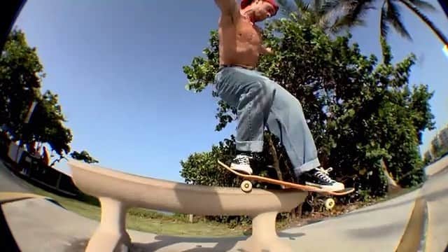 スラッシャーのインスタグラム：「🍊 ‘Orange’ 🍊 60 seconds of @bradcromer filmed by @jeffcecere ✨」