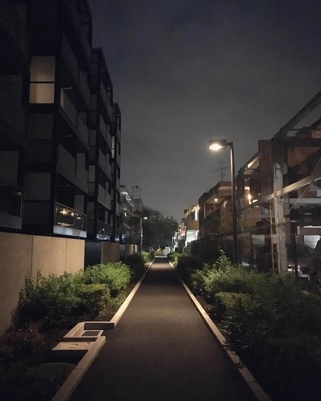 DABOさんのインスタグラム写真 - (DABOInstagram)「独り歩く 夜は優しいっす」7月25日 0時10分 - fudatzkee