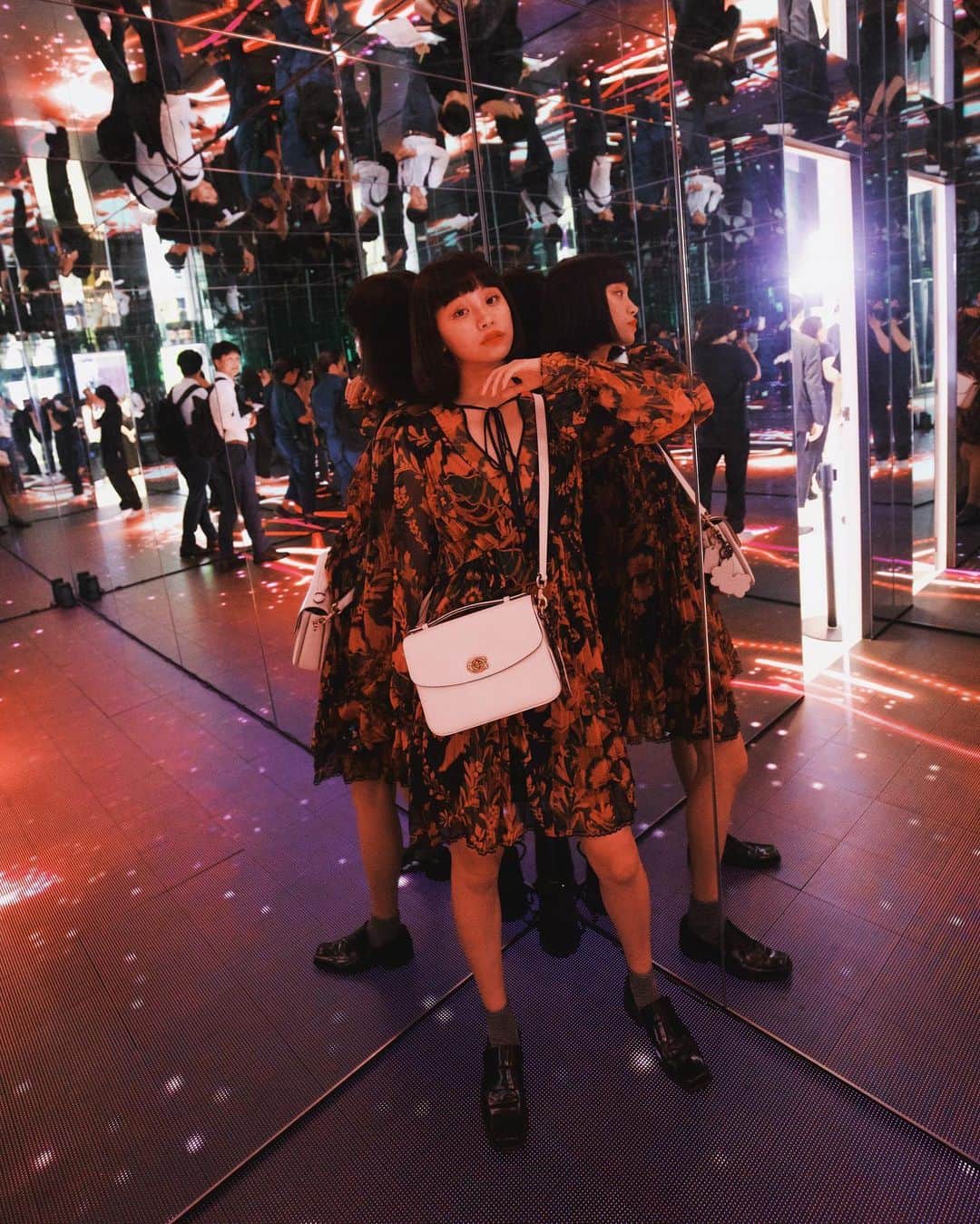 る鹿さんのインスタグラム写真 - (る鹿Instagram)「The powerful girl with sweetest soul👩🏻‍🎤🌻🔥 #coachxkiko」7月25日 0時26分 - luluxinggg