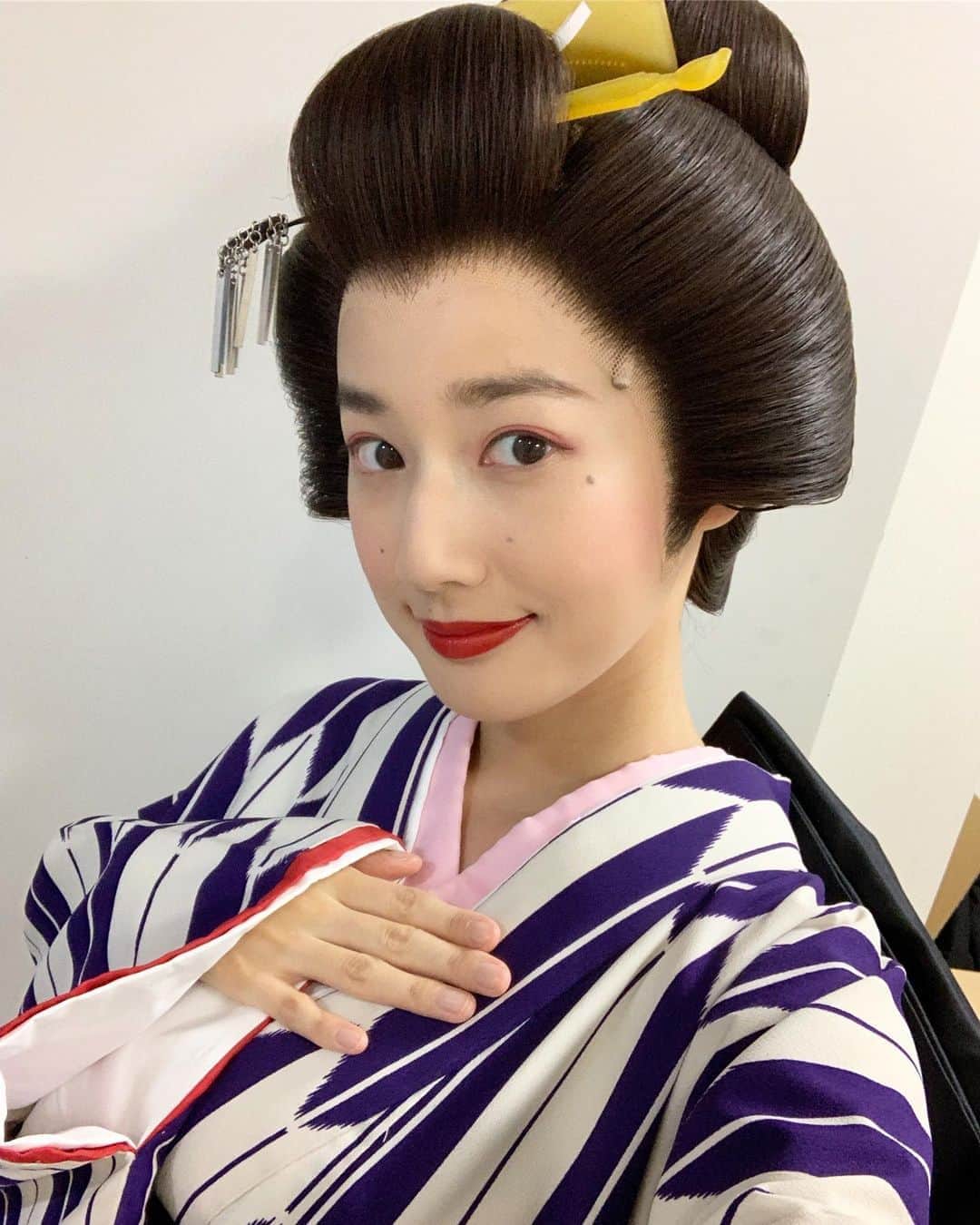 高嶋香帆のインスタグラム：「新歌舞伎座、劇場入りしまして、 本日ゲネプロが無事に終了しました☺️✨ . 明日はいよいよ本番です！ 来られる皆様に楽しんでいただけるよう、私も楽しみながら全力投球します☺️💕」