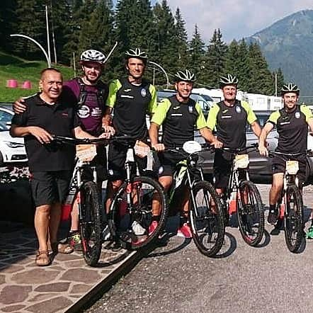 アタランタBCさんのインスタグラム写真 - (アタランタBCInstagram)「Preparazione per tutti nel ritiro precampionato di #Clusone 😉🏀🚴🏼‍♂️ Everybody trained hard in Clusone 😎💪🏼 - #GoAtalantaGo ⚫️🔵 #Atalanta #training #Bergamo #preseason」7月25日 0時43分 - atalantabc