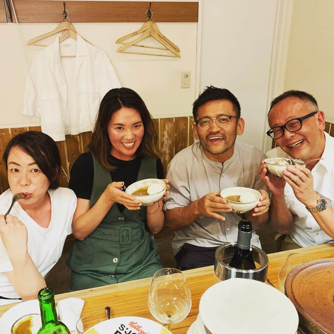 西田善太さんのインスタグラム写真 - (西田善太Instagram)「箪笥町BOLTで「チャーミングか退屈か」会。みんなチャーミングでしたね。神楽坂は雨の似合う町だけど、梅雨明け間近の夜もいい。 #TRUNK #PredPR」7月25日 1時08分 - zentanishida