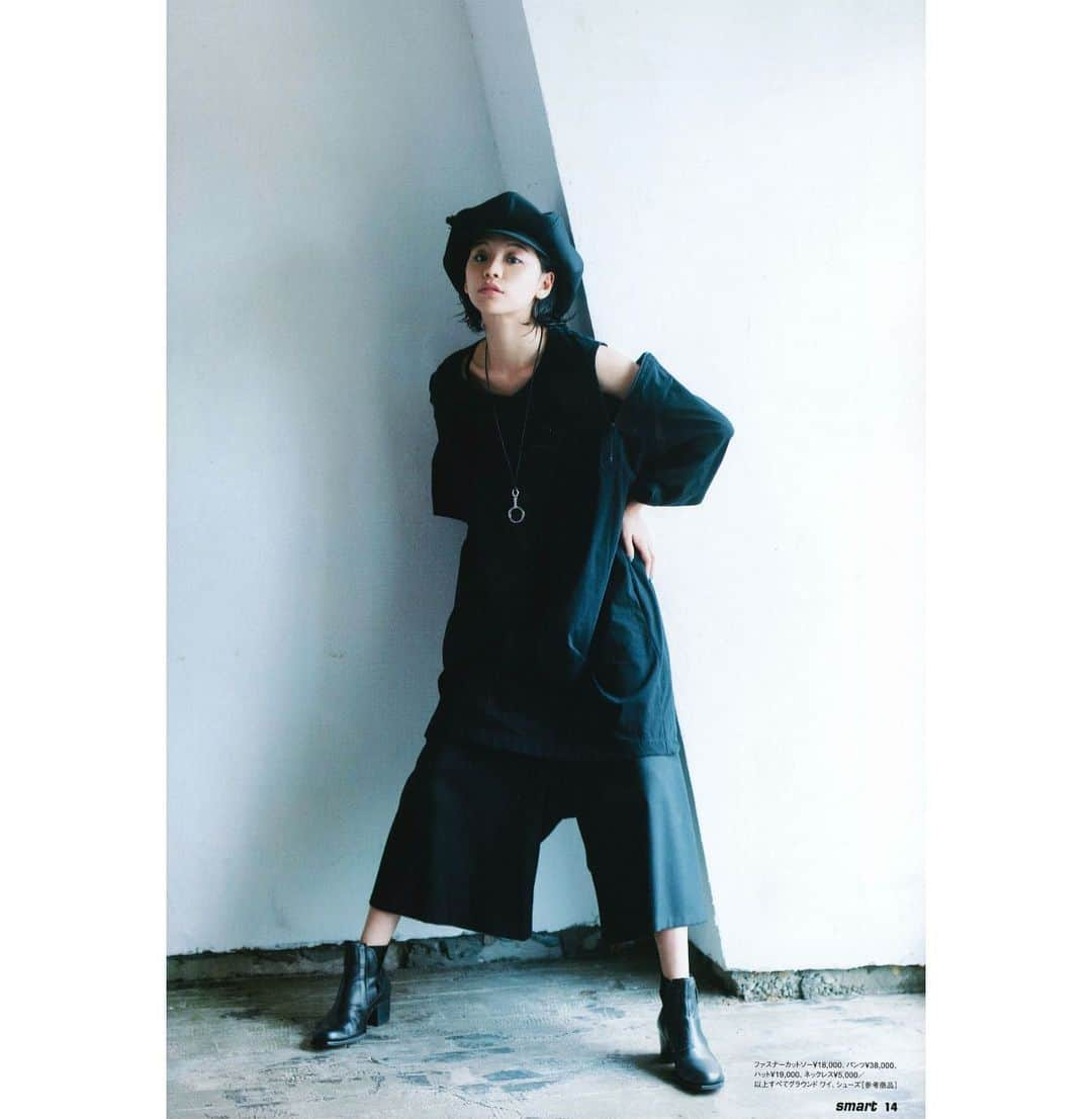 る鹿さんのインスタグラム写真 - (る鹿Instagram)「#yohjiyamamoto #groundy  #smart」7月25日 1時00分 - luluxinggg