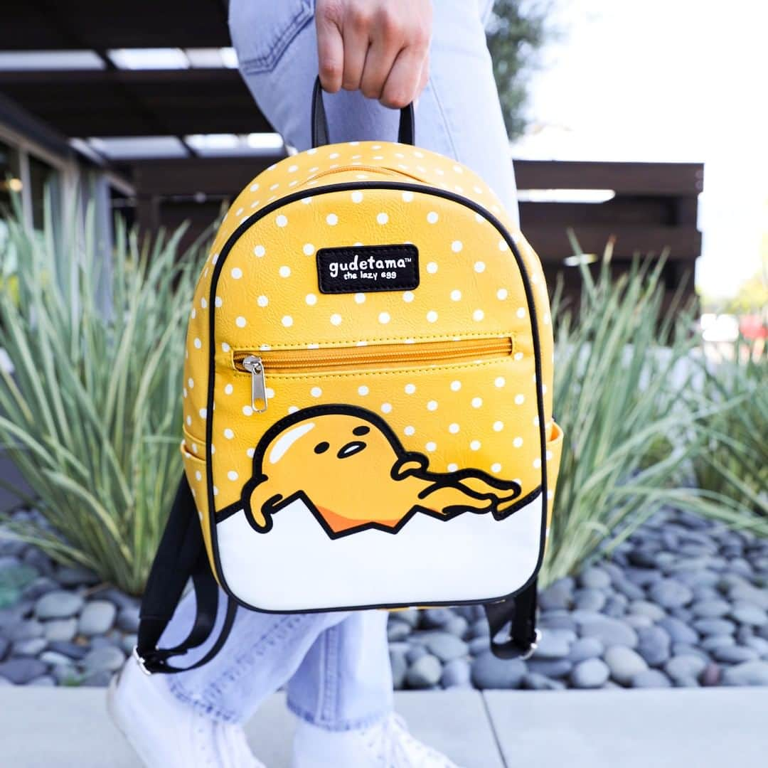 ぐでたまさんのインスタグラム写真 - (ぐでたまInstagram)「look gude in this new backpack 💛 available at select @target stores...」7月25日 1時02分 - gudetama