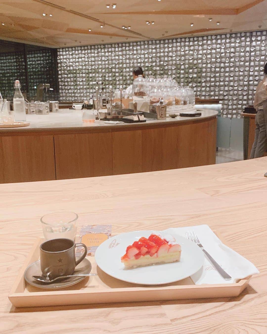 榊原伶奈のグルメインスタ