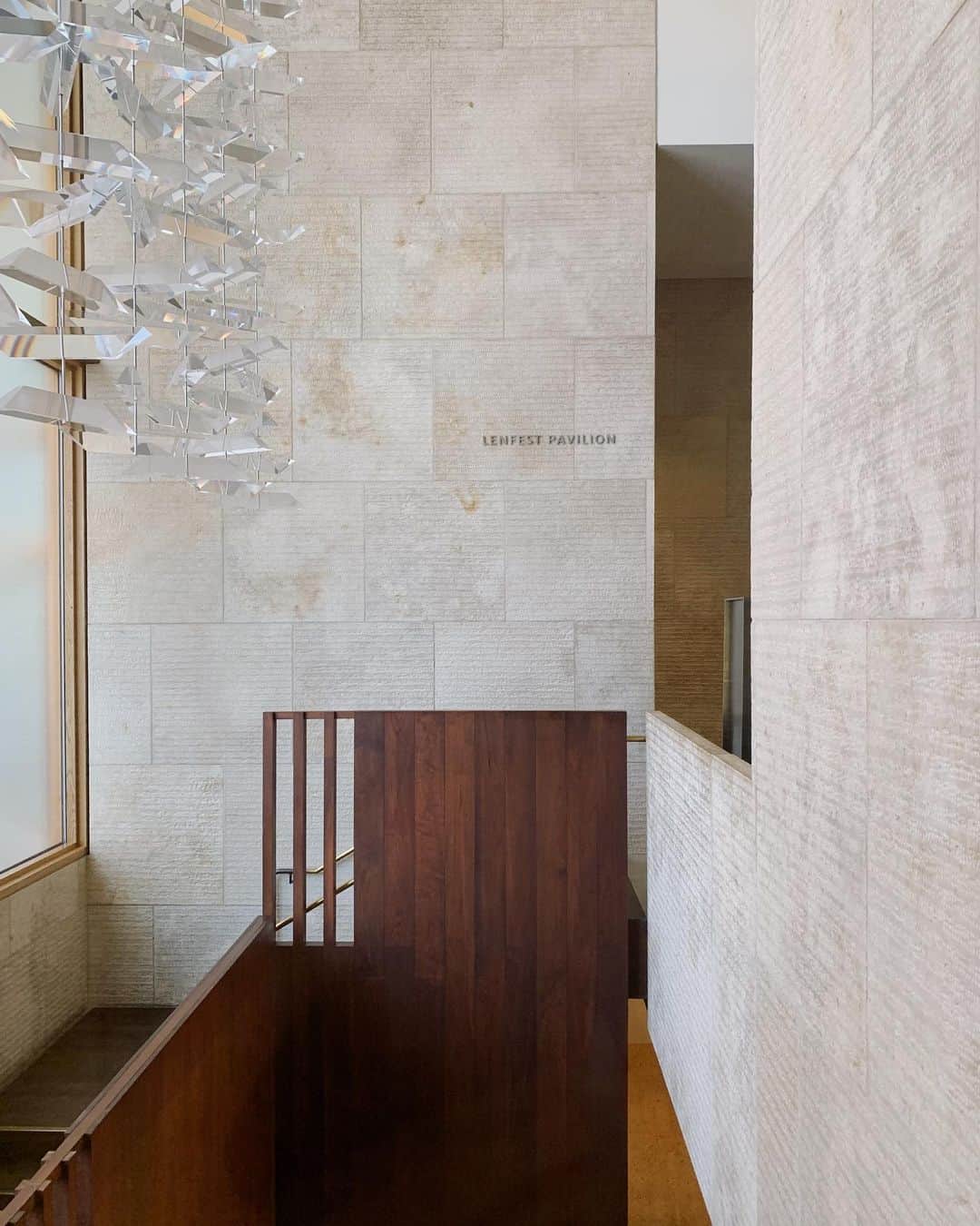 のインスタグラム：「clean lines at the barnes」