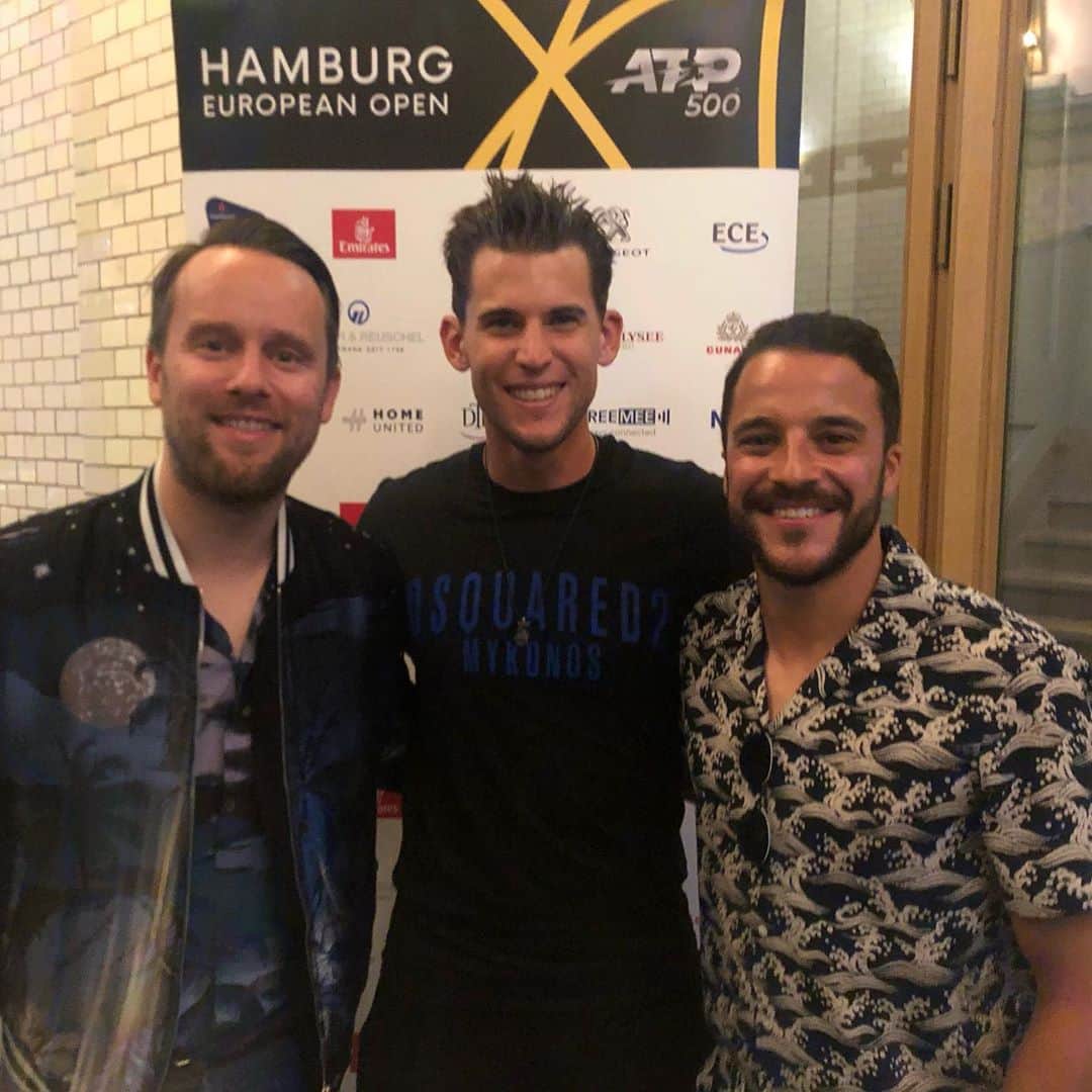 ドミニク・ティエムさんのインスタグラム写真 - (ドミニク・ティエムInstagram)「Great players night in Hamburg with amazing people ! @rhkris 🎶  @kostjaullmann_official 🎥  #hamburg #revolverheld #4ocean」7月25日 2時46分 - domithiem