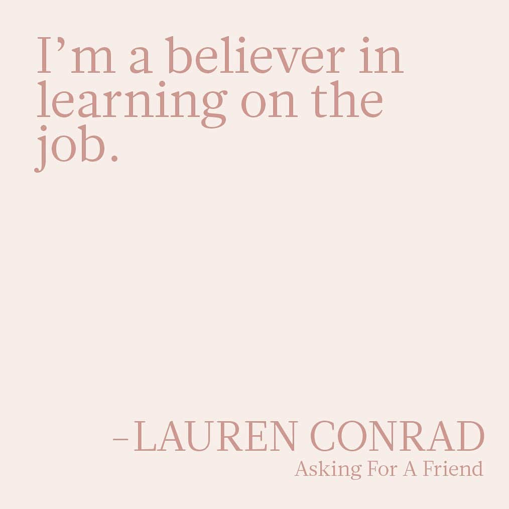 ローレン・コンラッドのインスタグラム：「Today is the last episode of season 1 of @askingforafriend and we are talking all about the fashion industry! A big thank you to Courtney Kirwan for recording this episode with me! Courtney is a Design Director at @kohls and has worked with me on the @lclaurenconrad line for years. She shares lots of great advice for those looking to get into the industry as well as a little insight into how a clothing line is developed. Link in Bio x」