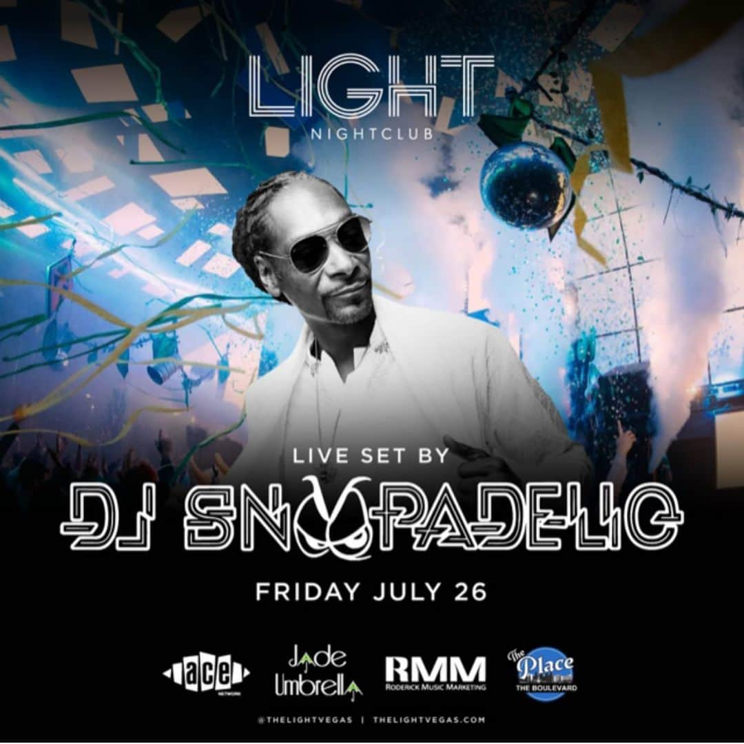 スヌープ・ドッグさんのインスタグラム写真 - (スヌープ・ドッグInstagram)「This Friday x DJ SNOOPADELIC x @lightnightclublv」7月25日 14時19分 - snoopdogg