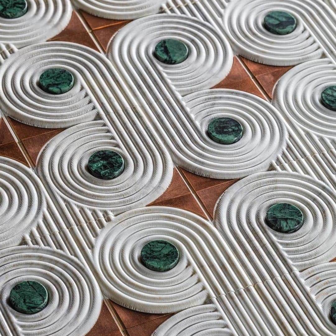 Design Milkさんのインスタグラム写真 - (Design MilkInstagram)「We need these Bysaz #tiles by @elenasalmistraro⁣ in our lives. 🖤 Photo by @bartuccionino ⁣」7月25日 13時52分 - designmilk