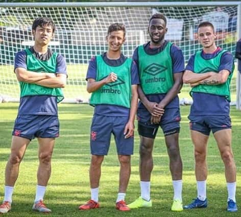 遠藤航のインスタグラム：「It was a good training today. Photo by @smets.patrick . . . #2vs2  #4vs4  #winingteam  #top  #highintensity  #hardwork  #goodtraining  #stvv  #puma  #pumashoes  #wataruendo」