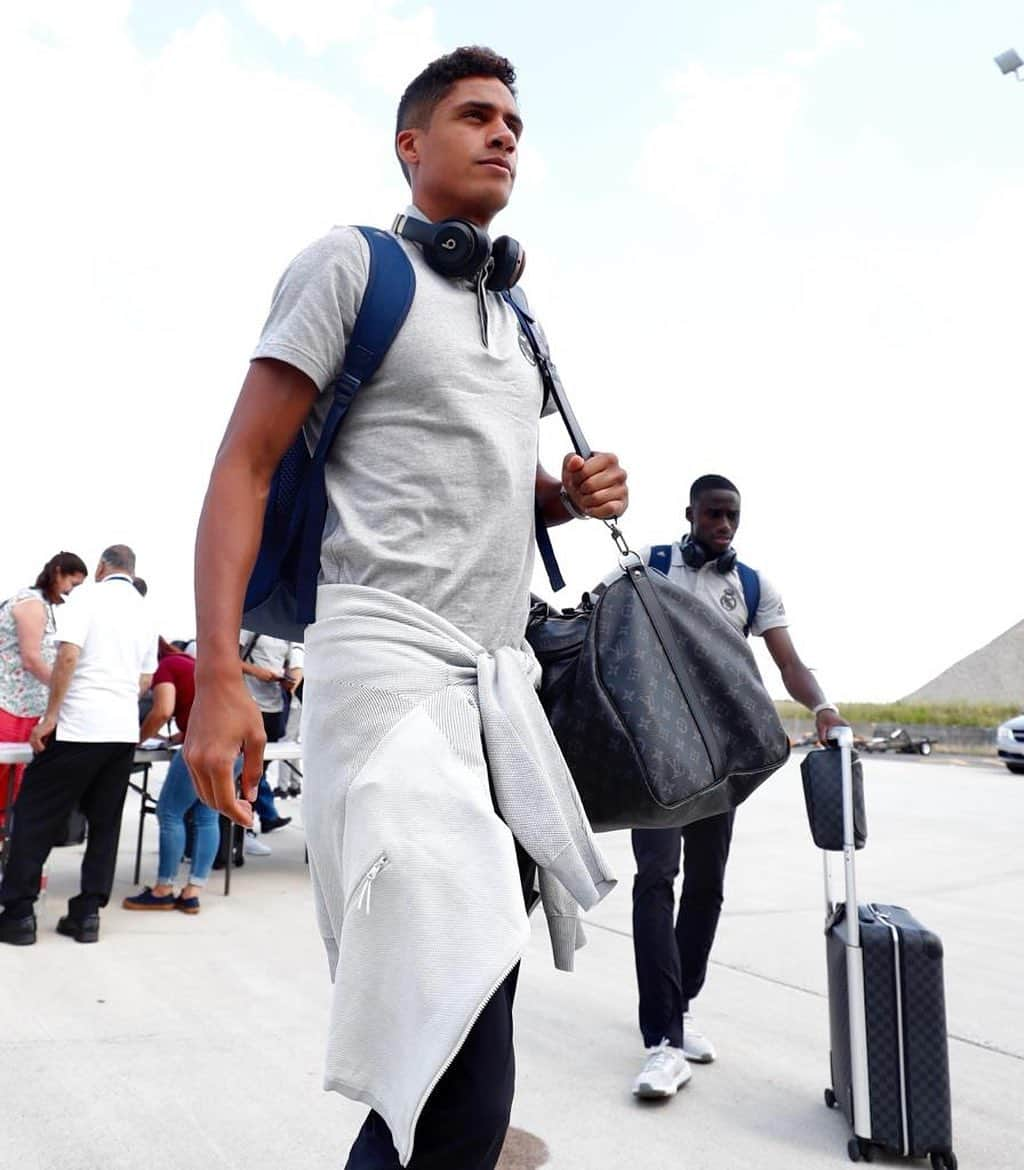 ラファエル・ヴァラーヌさんのインスタグラム写真 - (ラファエル・ヴァラーヌInstagram)「🏙🇺🇸📍NewYork #TeamVarane @realmadrid」7月25日 7時34分 - raphaelvarane