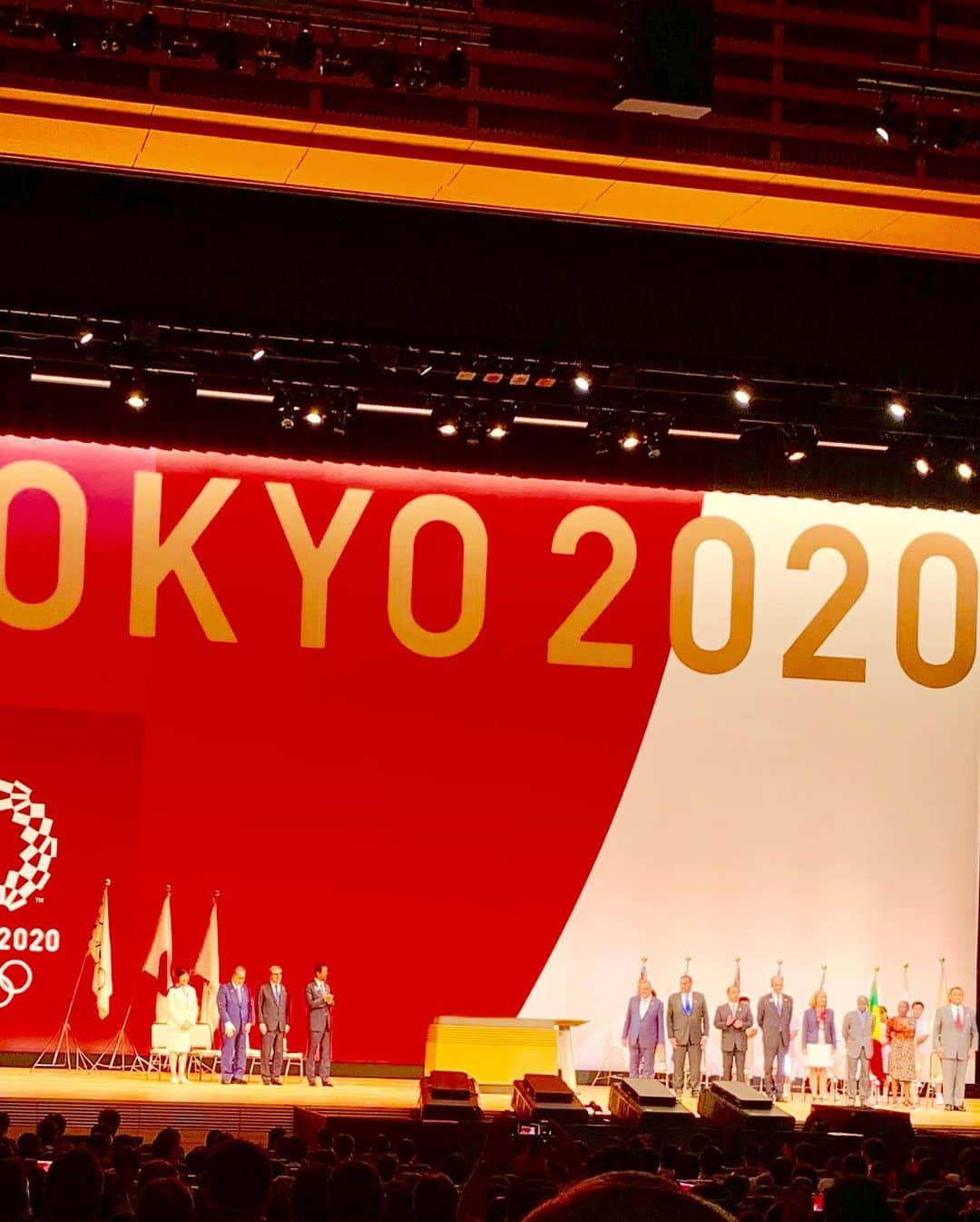 夏木マリさんのインスタグラム写真 - (夏木マリInstagram)「大会1年前準備状況報告会では、 森会長、バッハ会長、安倍首相のお話等から、場所を移し、メダルの発表、聖火のお話、、吉田兄弟、東京スカパラダイスオーケストラのパフォーマンスもありました。  TOKYO2020オリンピック.パラリンピックまであと1年！  #TOKYO2020 #Olympics #Paralympics #japan #marinatsuki  #natsukirock  #夏木マリ」7月25日 7時35分 - mari_natsuki