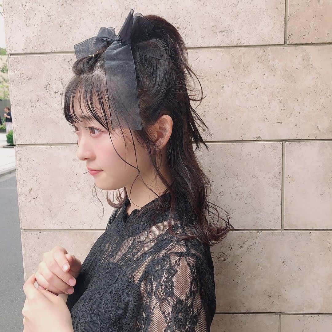 のインスタグラム：「・ ヘアアレンジはやっぱテンション上がる💓 ・ ・ #サロン #美容室 #表参道 #表参道美容室 #表参道サロン #関東 #ナチュラル #スタイル撮影 #撮影 #サロン撮影 #サロンモデル #サロモ #フリーモデル #関東サロモ #東京サロモ #撮影データ #instagramer #instagood #instafollow」