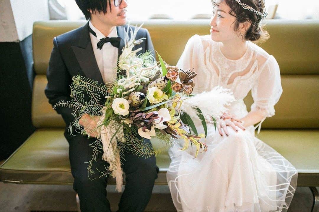 のインスタグラム：「・ ・ 渋谷南平台に佇む名もなきhotel noname hotel “HOTEL EMANON” @hotel_emanon_wedding  これまでoriginal weddingのお手伝いを通じ おふたりだけの幾つものwedding dayを 名もなきhotelに刻んできました ・ そんなnoname hotel “HOTEL EMANON”が 生まれ変わりました ・ 時代の変化やTRENDを取り入れた よりPhotogenic空間 よりCawaii空間 よりElegant空間 より凛とした空間 ・ 日本中の花嫁ゴコロをくすぐる空間と時間を 名もなきhotelより新たにご提案致します ・ #weddingcircus #hotelemanon #weddingdress  #weddingflower #bridal #wedding #2019wedding #weddingdirection  #originalwedding #fashion  #花嫁 #プレ花嫁  #卒花嫁 #オリジナルウェディング  #結婚 #結婚式場 #結婚式 #結婚式準備 #結婚準備  #結婚式アイデア #写真 #1日1組貸切wedding  #結婚式レポ #結婚式レポート #ウェディング  #ブライダル #ウェディングフォト #入籍 #ウェディングフェア #ブライダルフェア」