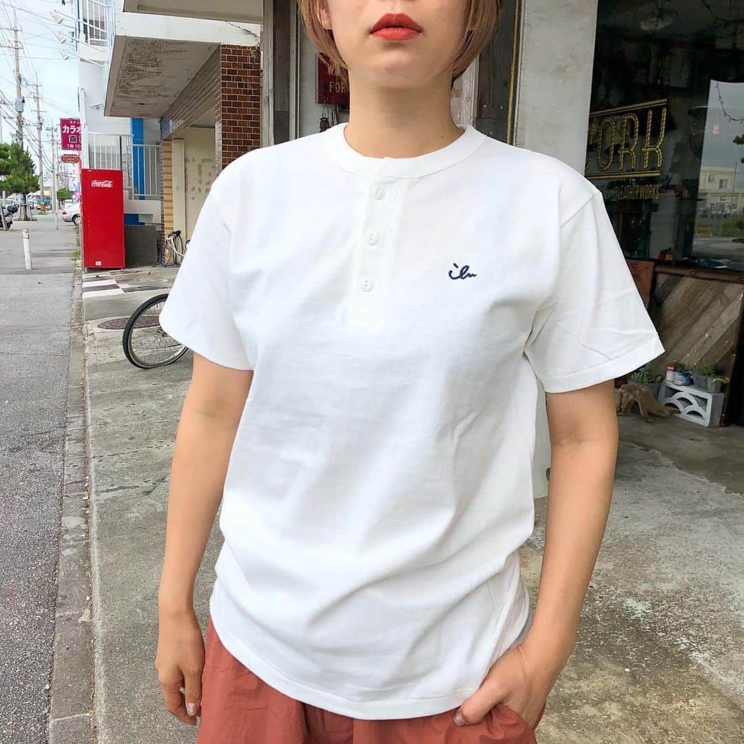 original brand 【ilu098】さんのインスタグラム写真 - (original brand 【ilu098】Instagram)「Have a good Summer time🏄‍♂️✨ こちらは昨夜のWeb1番人気な ヘンリーネックTシャツ(ナチュラル/ブラック)♫ ※ナチュラルはLサイズ、XLサイズが既に完売御礼！ #ilu098 #沖縄 #おきなわ #アイルレディー #普天間」7月25日 9時48分 - ilu098