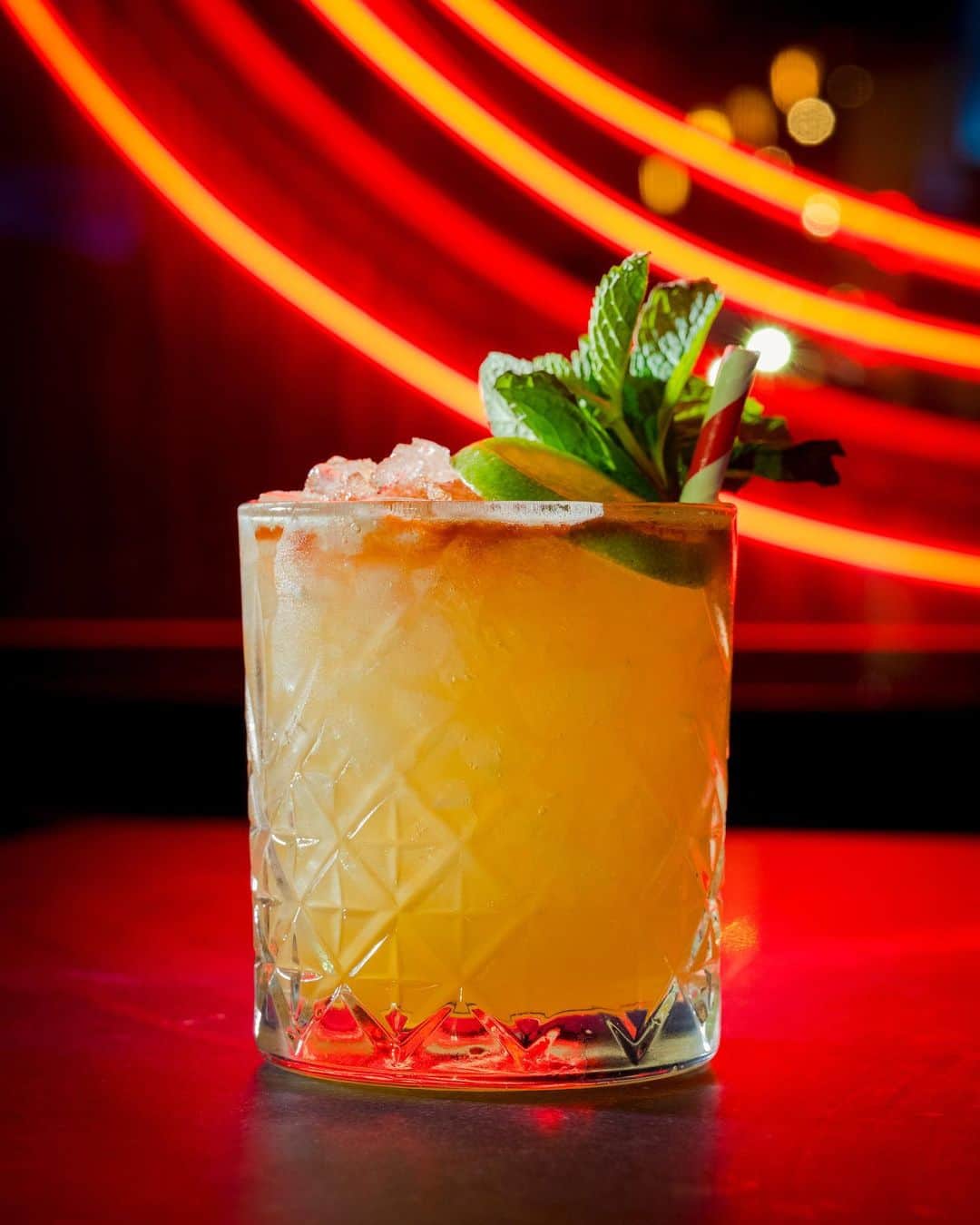 Palms Casino Resortのインスタグラム：「Cool off with the Dirty Beachcomber from @mabelsbbqlv.」