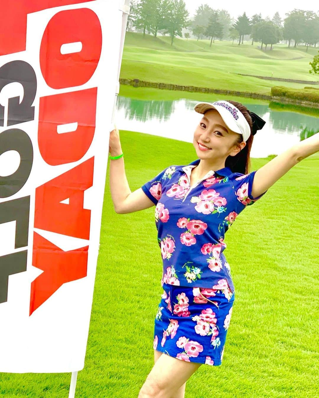 柑谷あゆみさんのインスタグラム写真 - (柑谷あゆみInstagram)「GTBカップ第5戦⛳️ ご参加の皆様ありがとうございました🥰 チームの皆様にも恵まれ、久々に100切りが見えたラウンドでした。 最終ホール池ぽちゃ2回で９打たたき、切れなかったけど、、🥺 だからゴルフって楽しい❤️ ・ #GTバーディーズカップ#GTバーディーズ #ゴルフトゥデイ#GOLFTODAY#三栄書房 #ラウンド#fujikurashaft #ゴルフウェア  #samanthathavasa #サマンサタバサ#ゴルフ女子#女子ゴルフ #ゴルファ #golf  #golfing  #golflife  #golfgirl  #instagolf  #golfer #girlgolfer #골프 #골프웨어 #กอล์ฟ#ゴルフ大好き #ゴルフコーデ #ゴルフコーディネート #ゴルフファッション#ゴルフ好きな人と繋がりたい」7月25日 10時29分 - kantani_ayumi