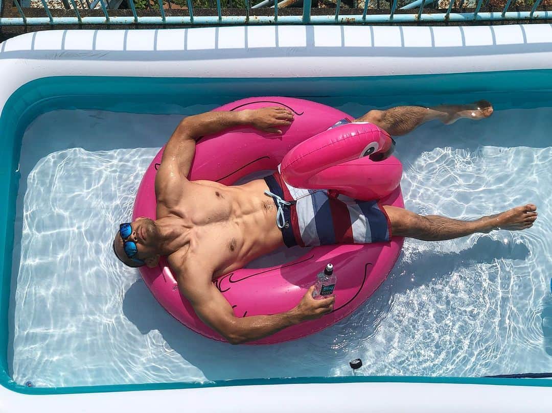 のインスタグラム：「我が家の庭にも夏が来た🌞 本日は都内出張の為14:30からのルミナクラスは甥っ子の風磨が担当致します🤙Summer has come to my home.」