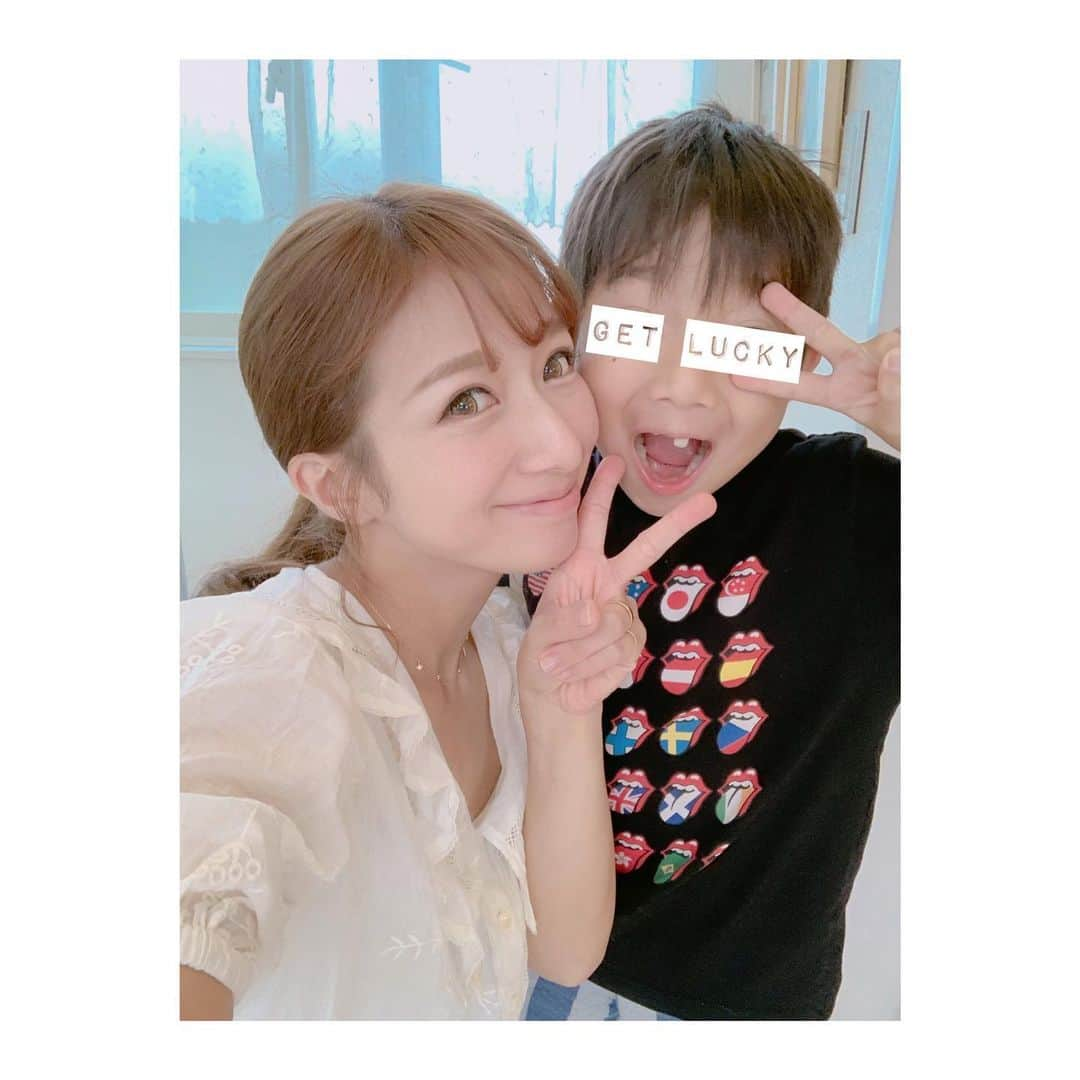 辻希美さんのインスタグラム写真 - (辻希美Instagram)「今日もお弁当準備して出発(๑^︶^๑)･.｡:*･♬*💕💕👍" #夏休み #夏期講習 #プール #お弁当準備 #いつも以上に簡単弁当 #昊空がカレーがいいって事で #レトルトカレー inしました #笑 #レトルトカレー様様 #私はお仕事 #行ってきます #明日から我が家の夏休み #❤️」7月25日 12時29分 - tsujinozomi_official